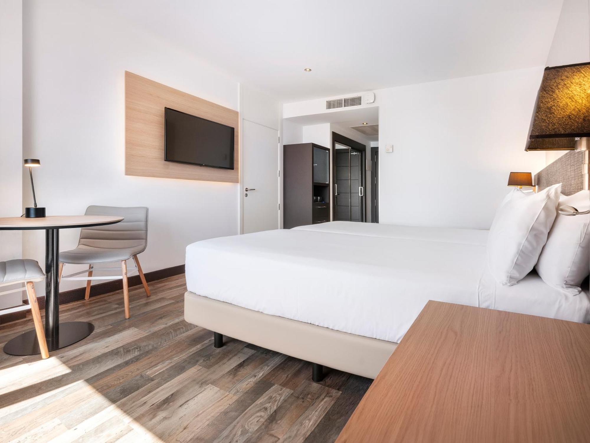 Hotel Cadiz Paseo Del Mar, Affiliated By Melia Exterior photo