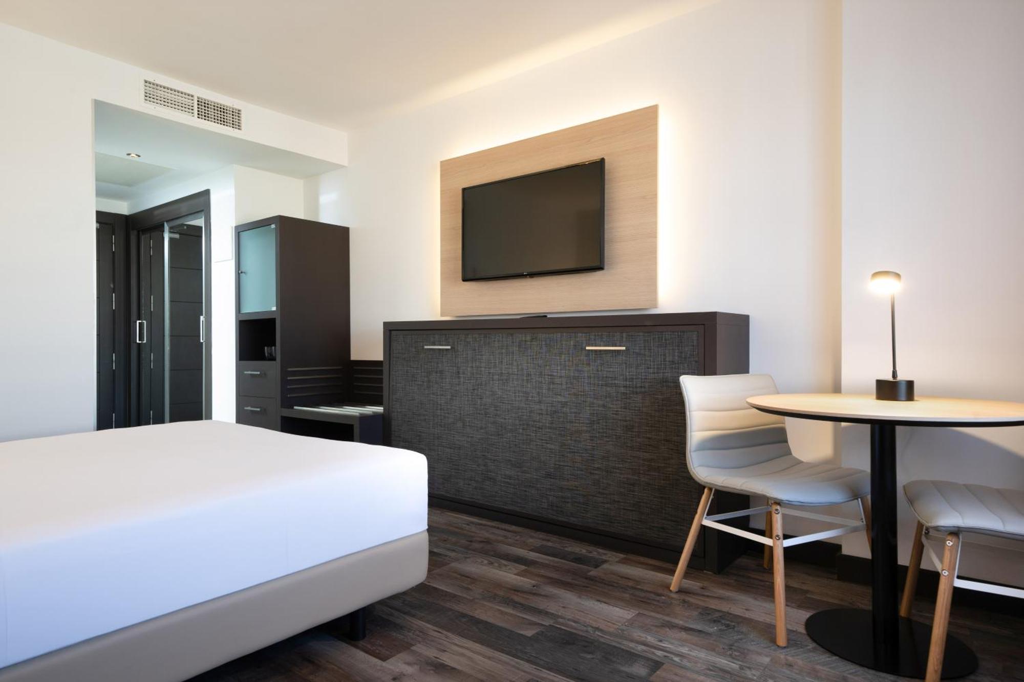 Hotel Cadiz Paseo Del Mar, Affiliated By Melia Exterior photo