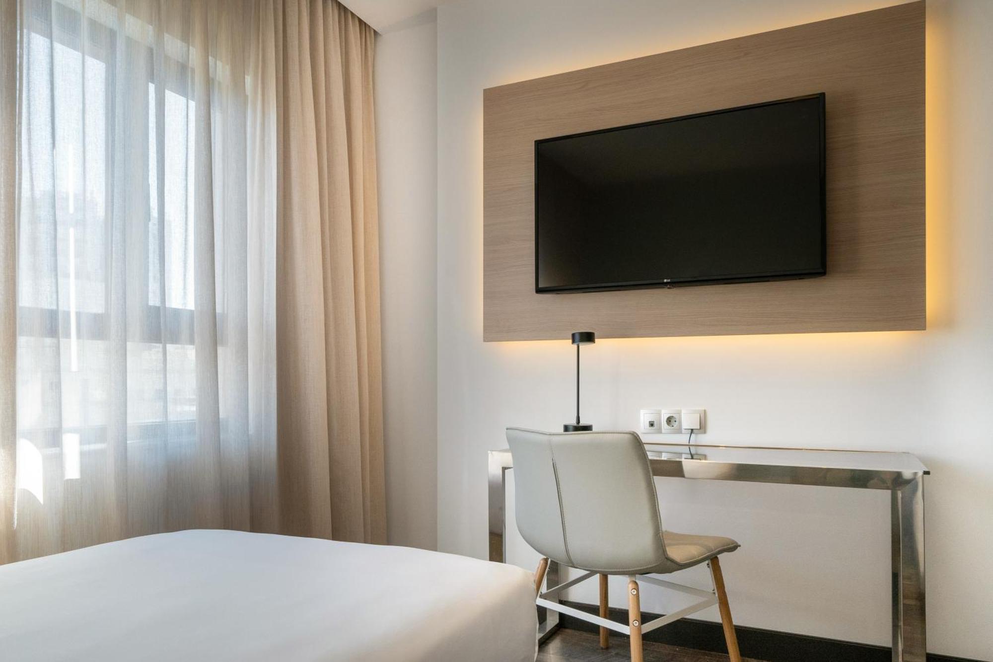 Hotel Cadiz Paseo Del Mar, Affiliated By Melia Exterior photo